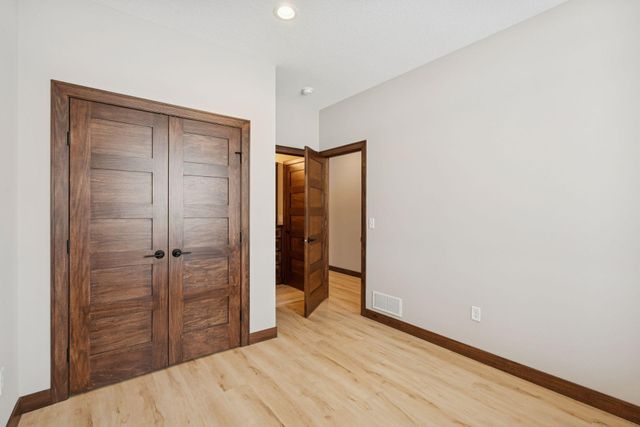 619 7th Avenue NE, Isanti, MN 55040