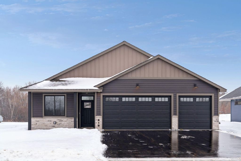 619 7th Avenue NE, Isanti, MN 55040