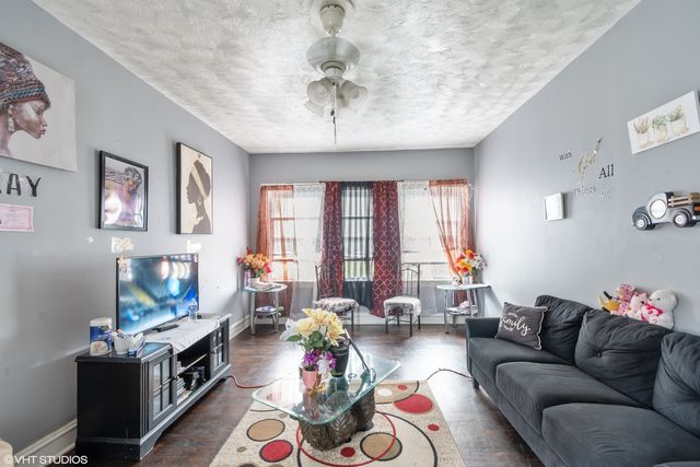 32 E 119th Street, Chicago, IL 60628