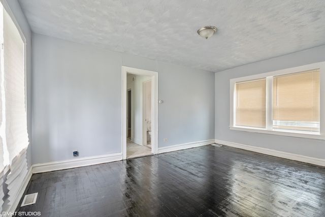 32 E 119th Street, Chicago, IL 60628