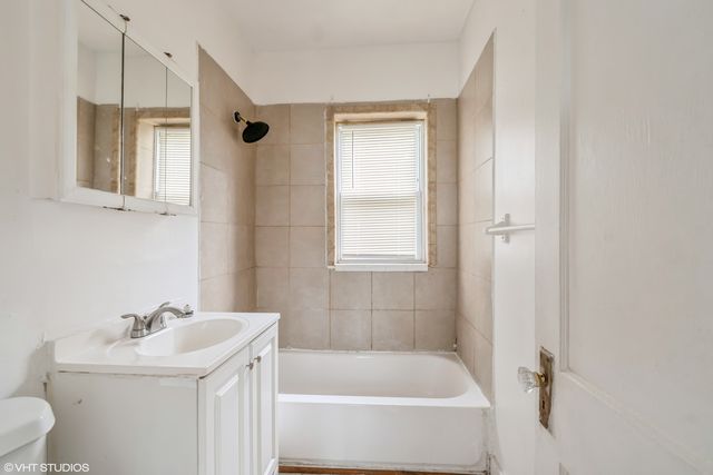 32 E 119th Street, Chicago, IL 60628