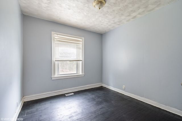 32 E 119th Street, Chicago, IL 60628