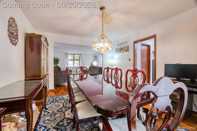 31250 Westwood Road, Farmington Hills, MI 48331