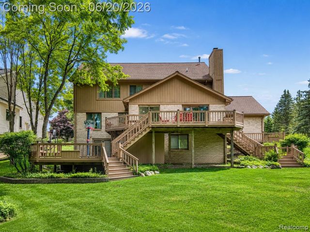 31250 Westwood Road, Farmington Hills, MI 48331