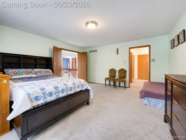 31250 Westwood Road, Farmington Hills, MI 48331