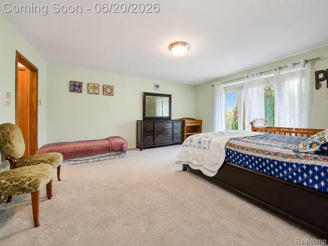 31250 Westwood Road, Farmington Hills, MI 48331