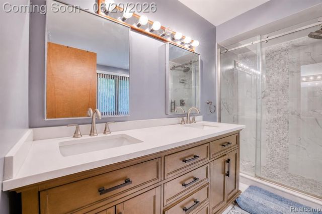 31250 Westwood Road, Farmington Hills, MI 48331