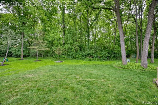 31250 Westwood Road, Farmington Hills, MI 48331