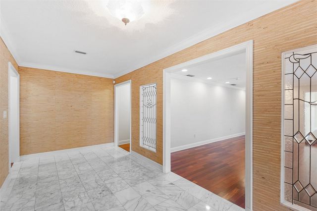 1249 LAKE POINT DRIVE, Lakeland, FL 33813