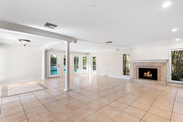 1249 LAKE POINT DRIVE, Lakeland, FL 33813