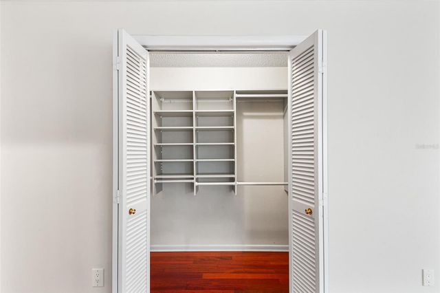 1249 LAKE POINT DRIVE, Lakeland, FL 33813