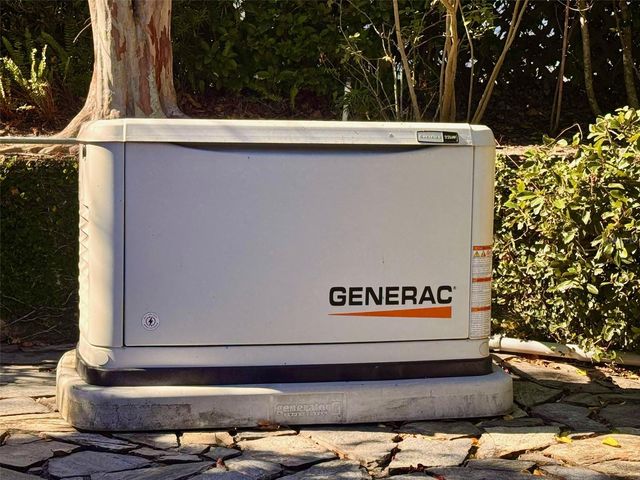 1249 LAKE POINT DRIVE, Lakeland, FL 33813