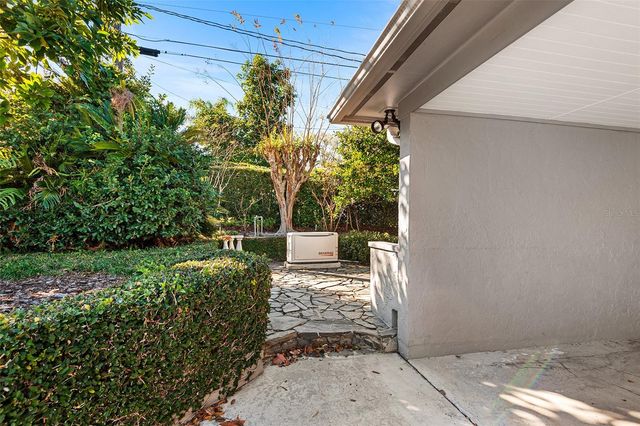 1249 LAKE POINT DRIVE, Lakeland, FL 33813