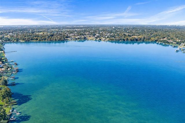 1249 LAKE POINT DRIVE, Lakeland, FL 33813