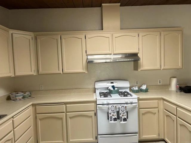 8621 Willow, Santee, CA 92071