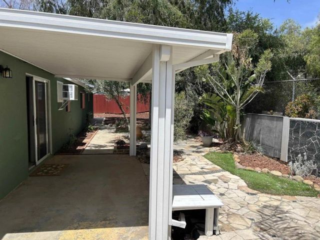 8621 Willow, Santee, CA 92071