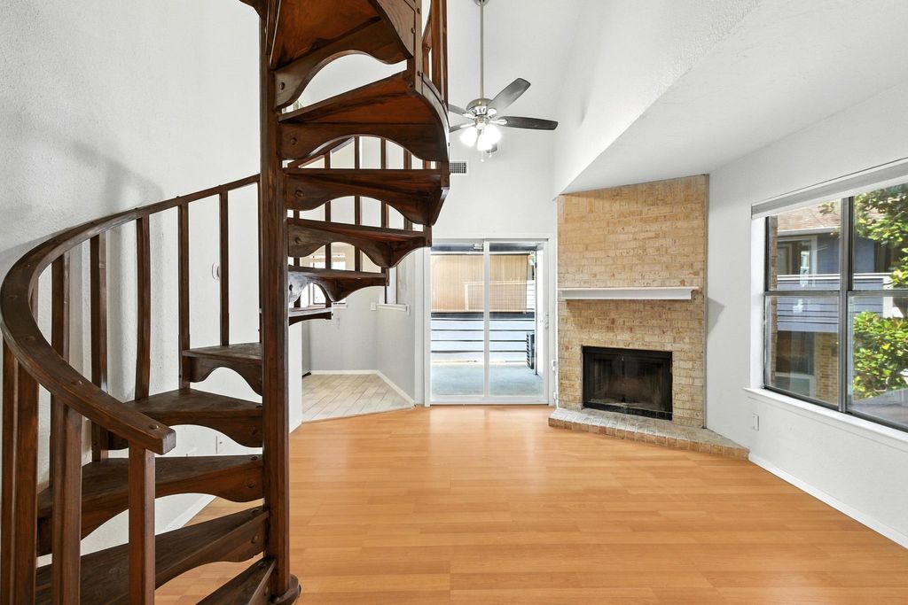 2500 Burleson RD 311, Austin, TX 78741