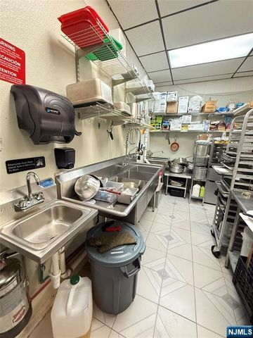 242 Stuyvesant Avenue, Lyndhurst, NJ 07071