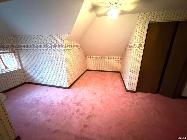 523 W 4TH Street, Centralia, IL 62801