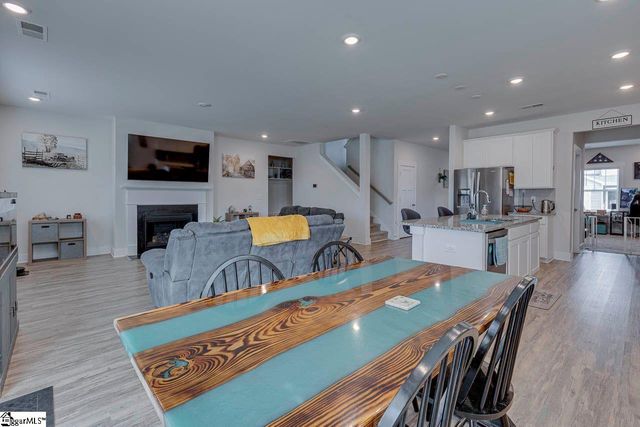 103 Pewter Circle, Simpsonville, SC 29680