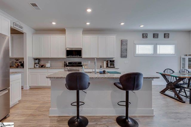 103 Pewter Circle, Simpsonville, SC 29680