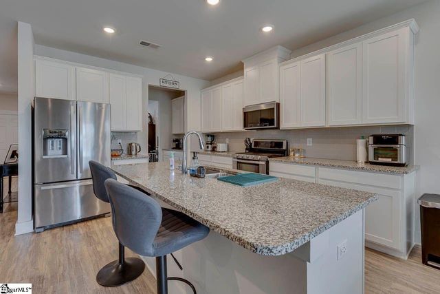 103 Pewter Circle, Simpsonville, SC 29680