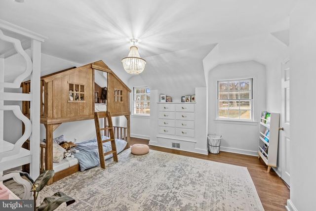 9633 W BEXHILL DR, Kensington, MD 20895