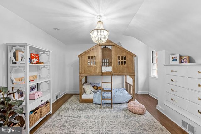 9633 W BEXHILL DR, Kensington, MD 20895