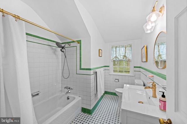 9633 W BEXHILL DR, Kensington, MD 20895