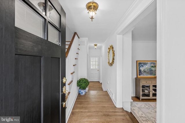 9633 W BEXHILL DR, Kensington, MD 20895