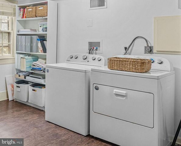 9633 W BEXHILL DR, Kensington, MD 20895