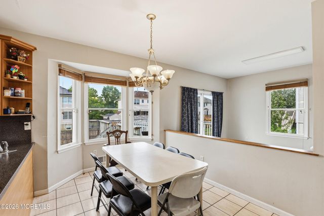 13 Independence Court, Lakewood, NJ 08701