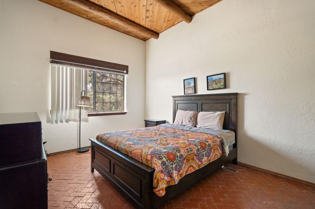 16 Chaparral Road, Placitas, NM 87043