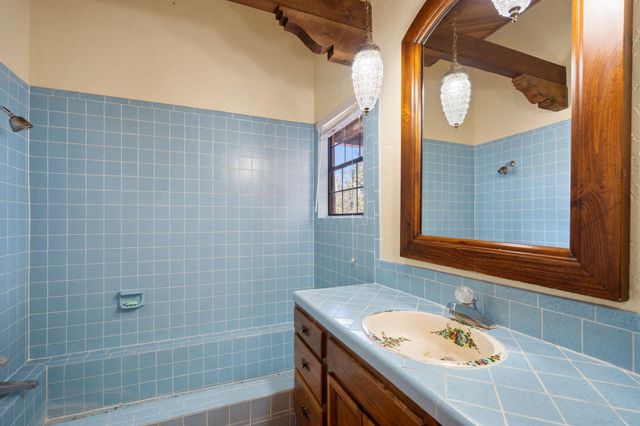 16 Chaparral Road, Placitas, NM 87043