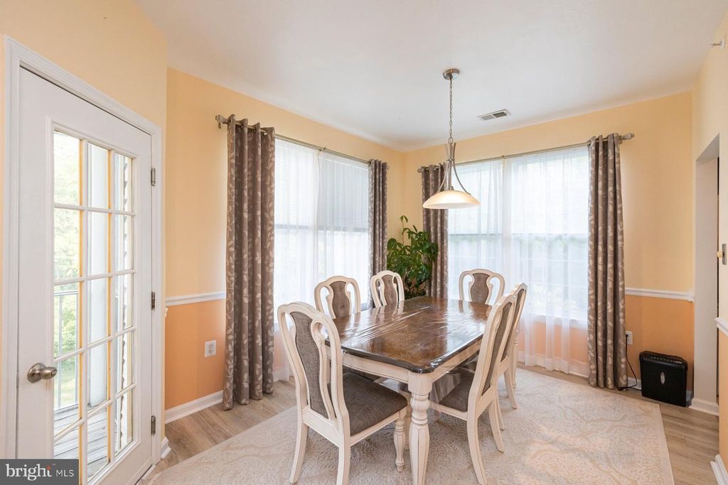 12008 Amber Ridge Cir # A-302, Germantown, MD 20876