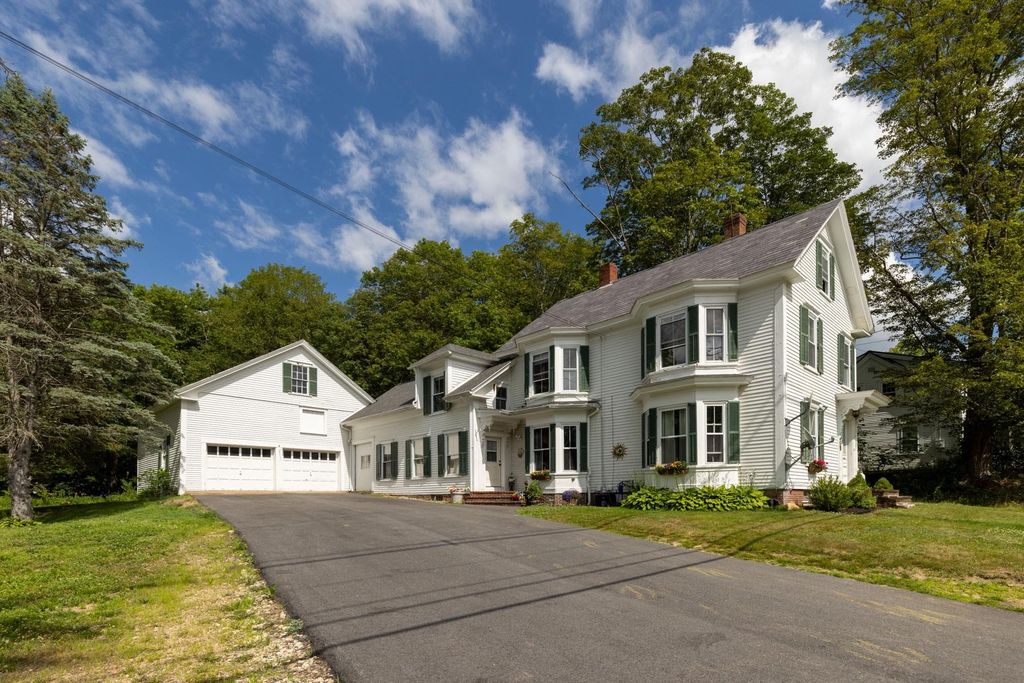 11 Drake Hill Road, Strafford, NH 03884