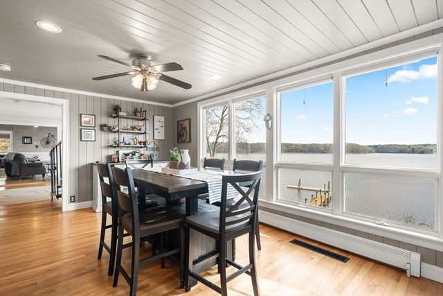 43 Cliff Dr, Freetown, MA 02702