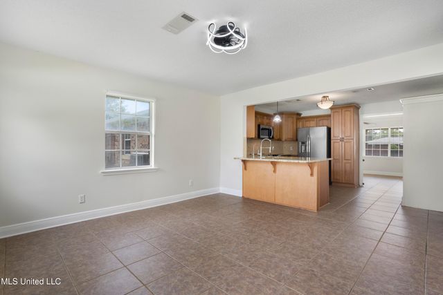 904 Waveland Avenue, Waveland, MS 39576