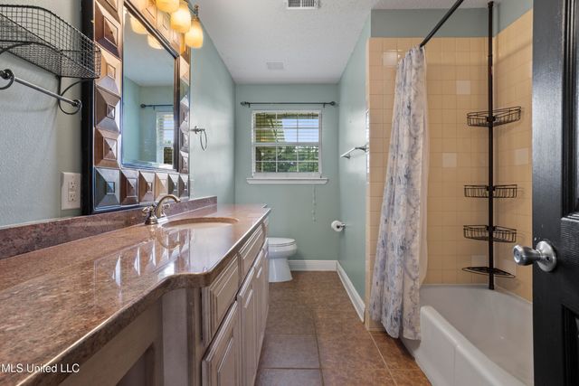 904 Waveland Avenue, Waveland, MS 39576