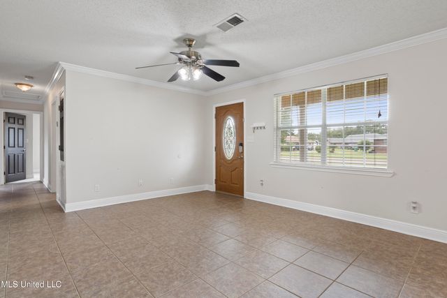 904 Waveland Avenue, Waveland, MS 39576