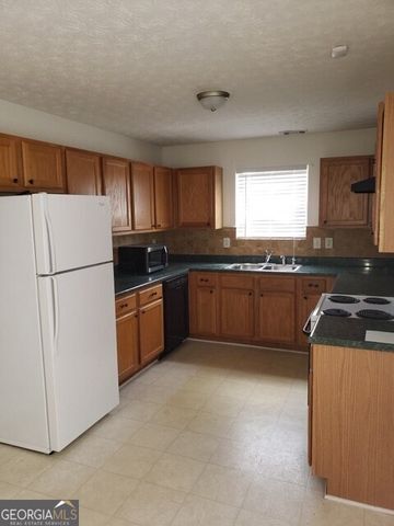 2075 Tussahaw Crossing, Mcdonough, GA 30252