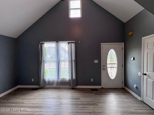 1347 S 28th St, Louisville, KY 40211