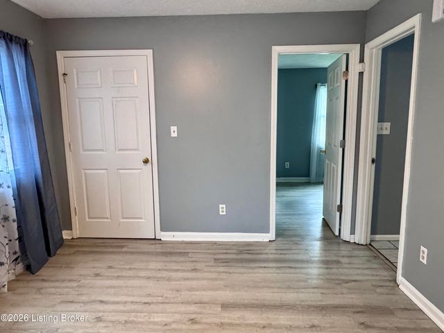 1347 S 28th St, Louisville, KY 40211