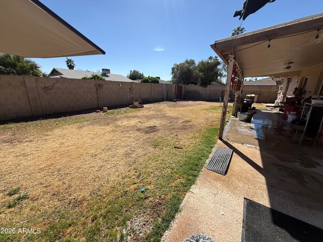 2909 W PALMAIRE Avenue, Phoenix, AZ 85051