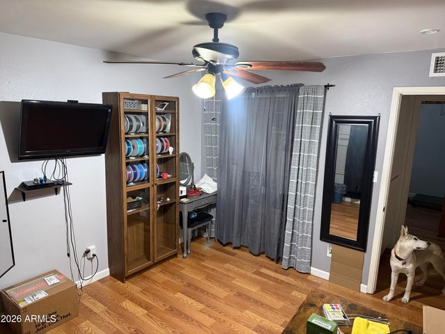 2909 W PALMAIRE Avenue, Phoenix, AZ 85051