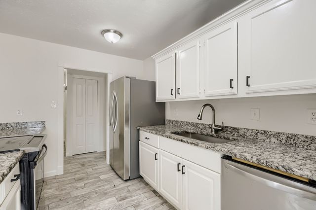 804 Netherland Drive, Arlington, TX 76017