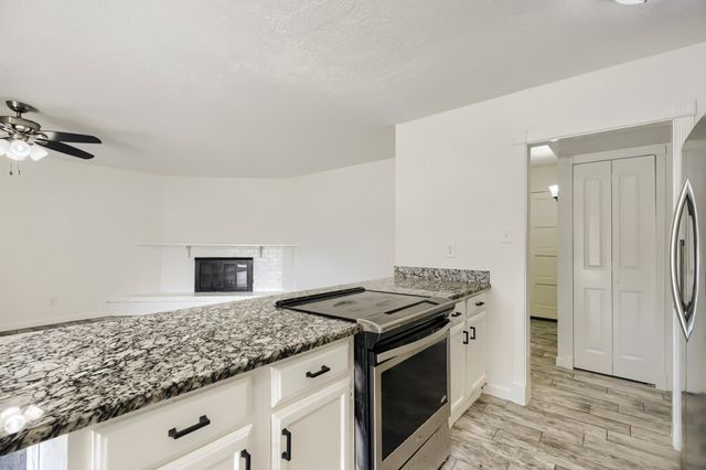 804 Netherland Drive, Arlington, TX 76017