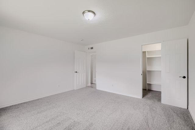 804 Netherland Drive, Arlington, TX 76017
