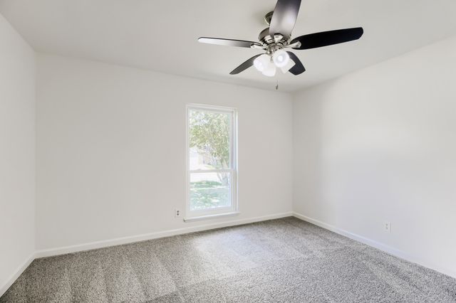 804 Netherland Drive, Arlington, TX 76017