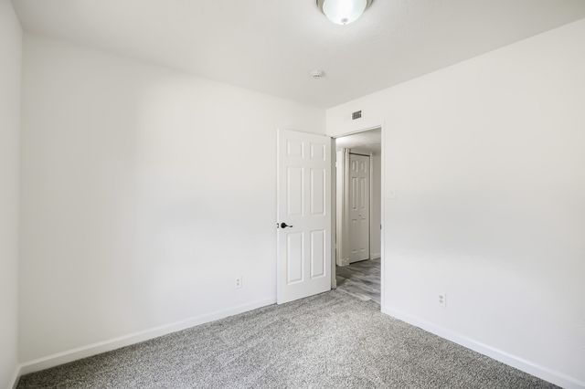804 Netherland Drive, Arlington, TX 76017